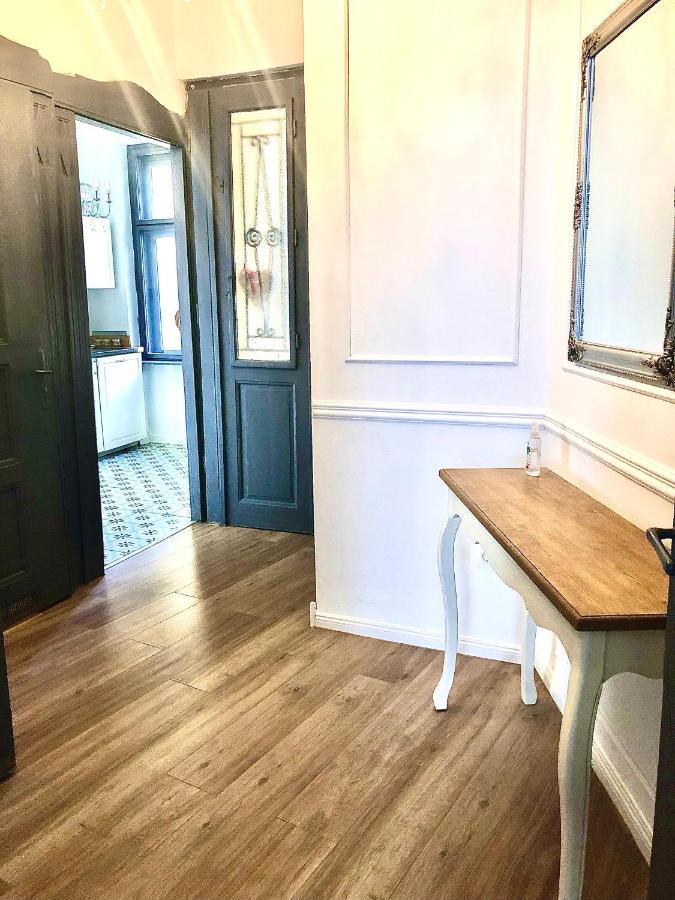Dfive New Stylish Lux At The Centre Apartment